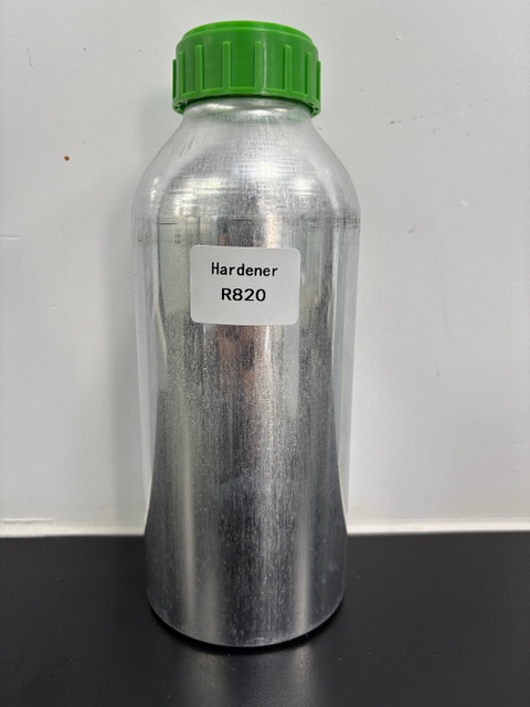 R820多异氰酸酯硬化剂 – 初期对材料附着力强，耐黄变，24h耐水解